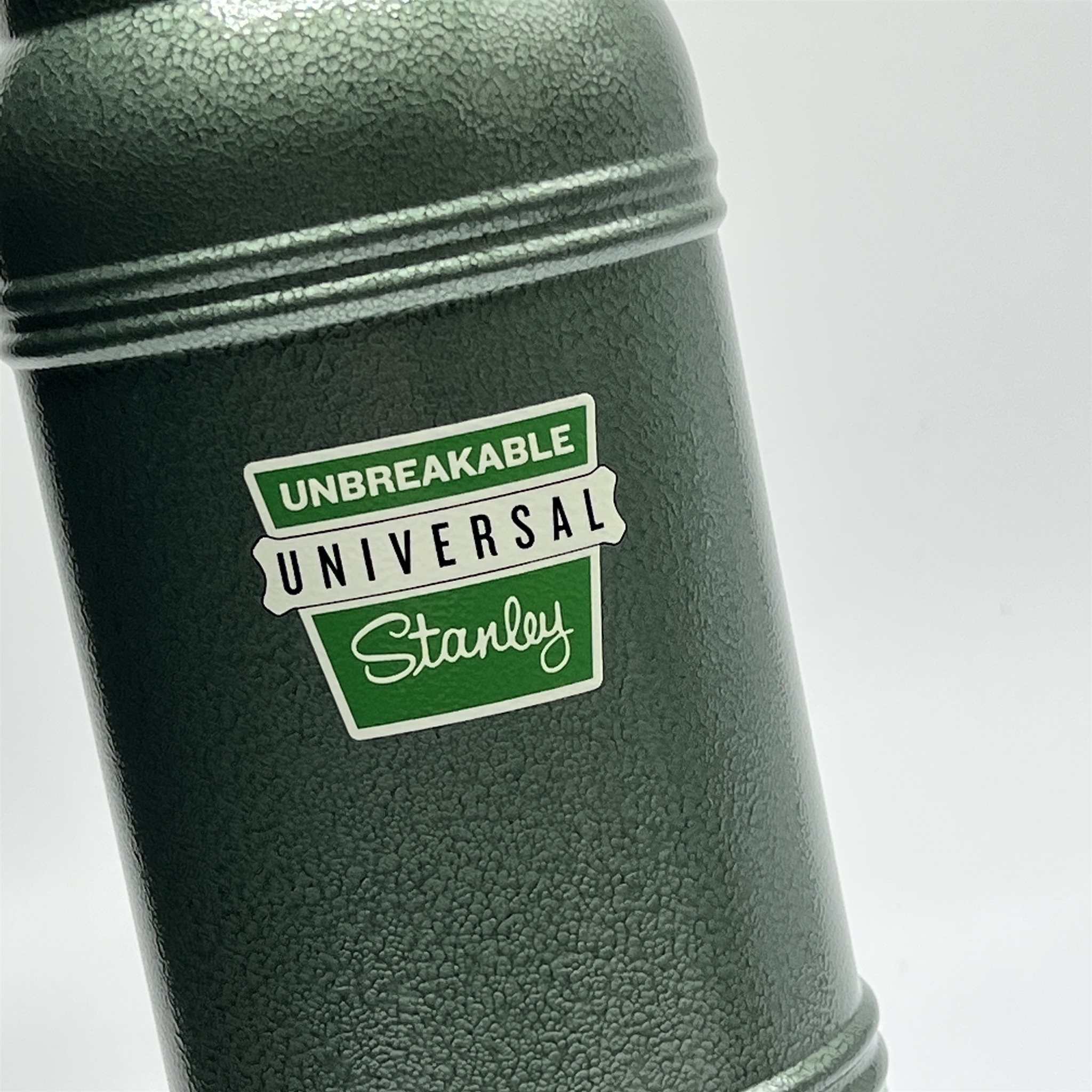 The Milestones Thermal Green - Black & Blue Shop